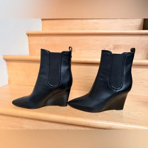 VERONICA BEARD Iluska Black Leather Wedge Chelsea Ankle Boots Size 6.5 - Picture 3 of 13